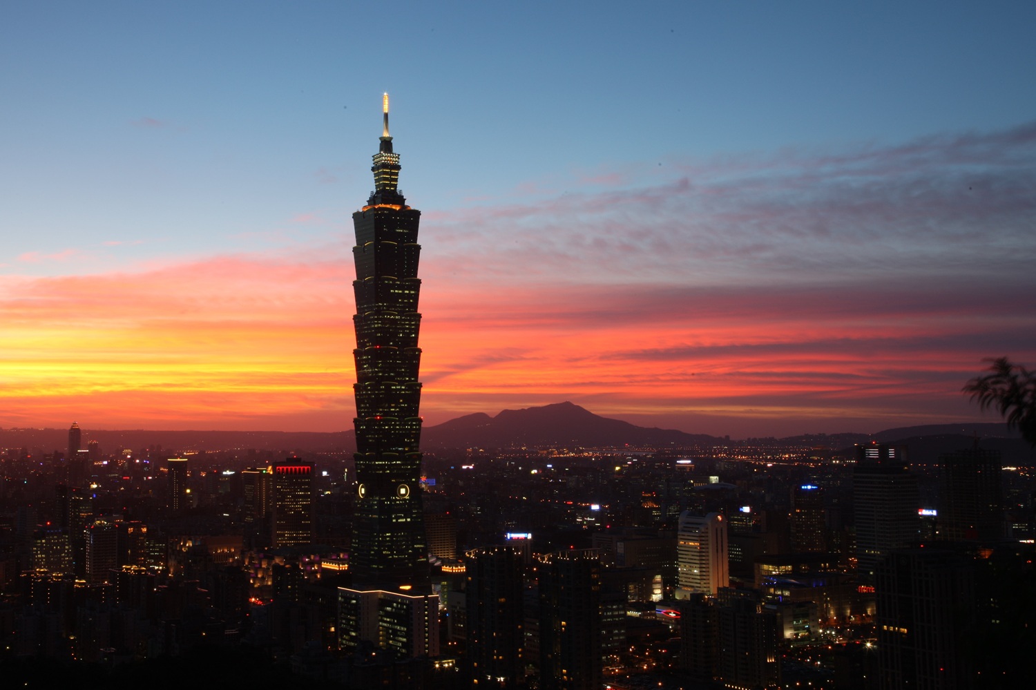 ALL_spot_26A19_5Je5ndBLVm